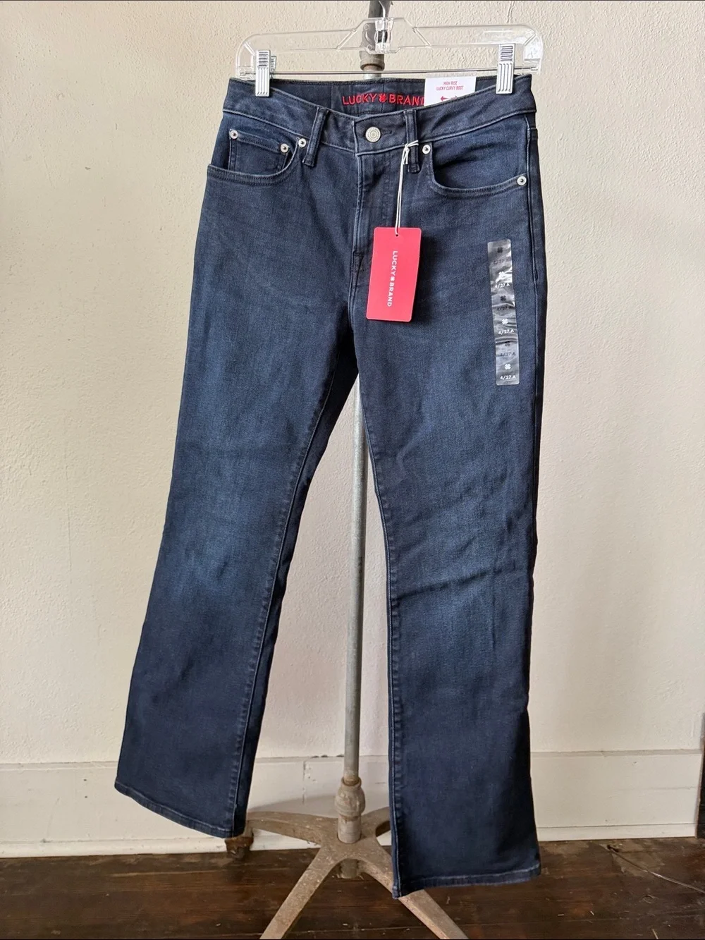 NWT Lucky Brand High Rise Curvy Boot Jeans Size 4/27